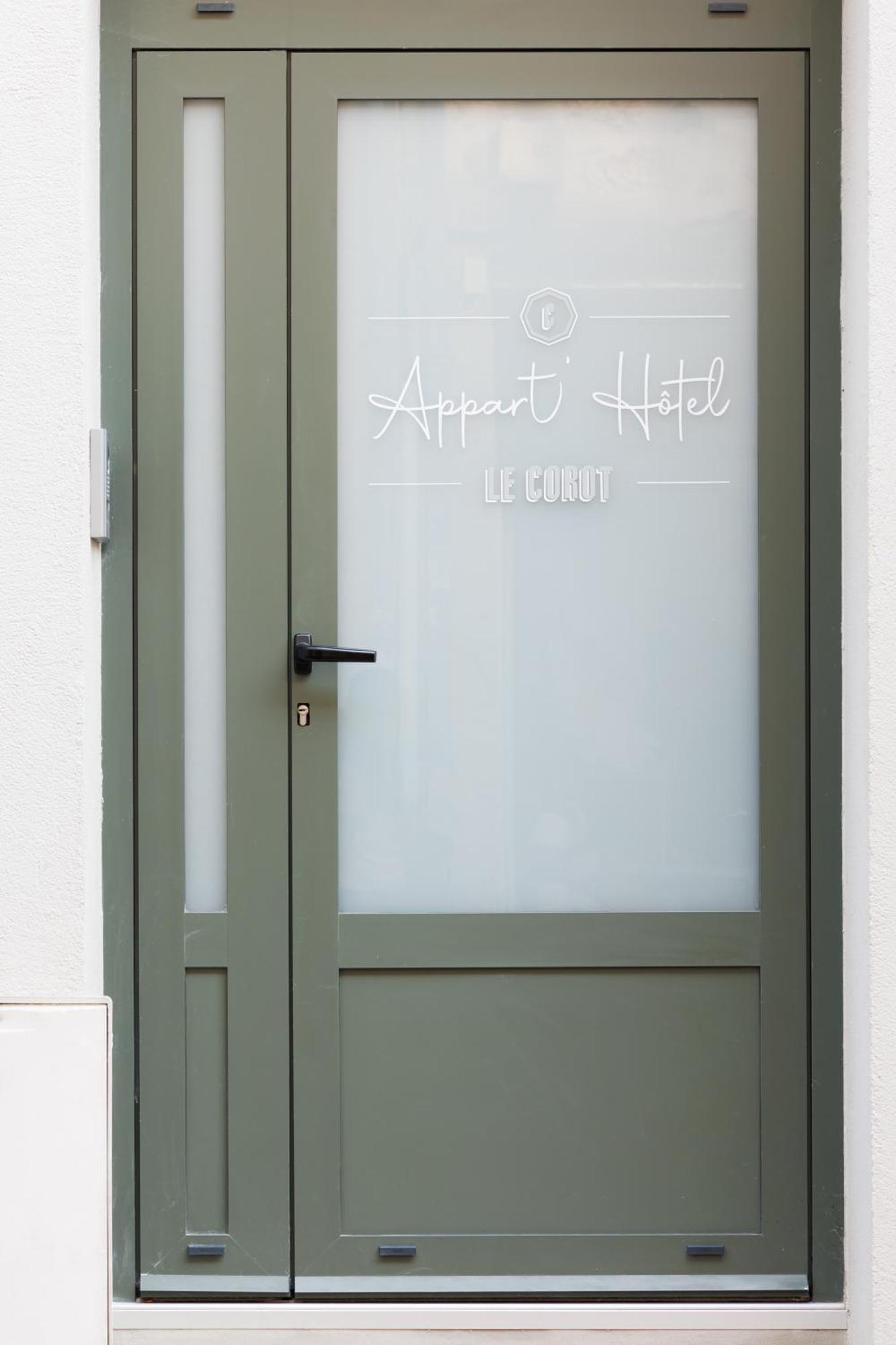 Appart'Hotel Le Corot - Acces Autonome - Saint-Junien Centre Bagian luar foto
